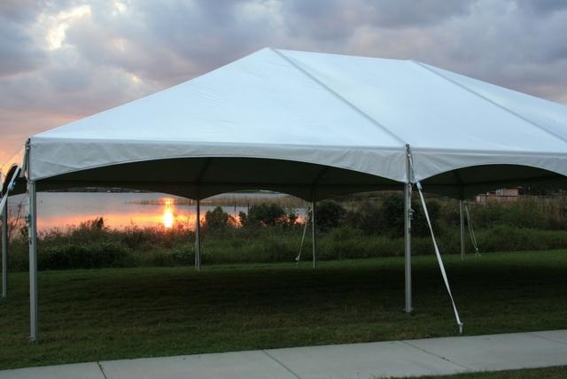 20 x 60 Deluxe Frame Tent 20 x 60 Deluxe Frame Tent